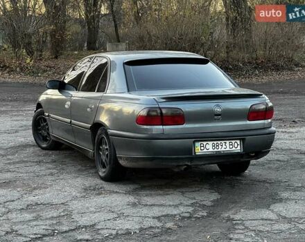 Сірий Опель Омега, об'ємом двигуна 2 л та пробігом 350 тис. км за 1750 $, фото 5 на Automoto.ua