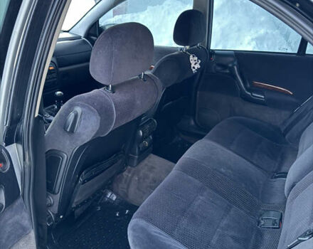 Сірий Опель Омега, об'ємом двигуна 2 л та пробігом 250 тис. км за 2299 $, фото 10 на Automoto.ua