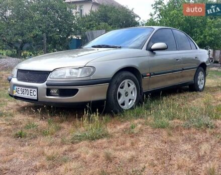 Серый Опель Омега, объемом двигателя 2 л и пробегом 300 тыс. км за 3000 $, фото 8 на Automoto.ua