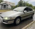 Сірий Опель Омега, об'ємом двигуна 2 л та пробігом 300 тис. км за 1354 $, фото 1 на Automoto.ua