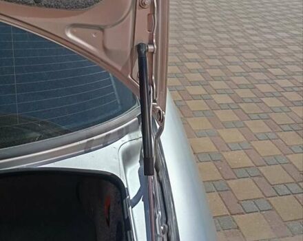 Сірий Опель Омега, об'ємом двигуна 2.5 л та пробігом 165 тис. км за 4000 $, фото 12 на Automoto.ua