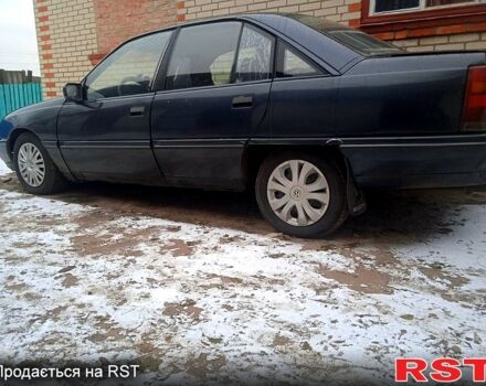 Серый Опель Омега, объемом двигателя 20 л и пробегом 0 тыс. км за 900 $, фото 1 на Automoto.ua