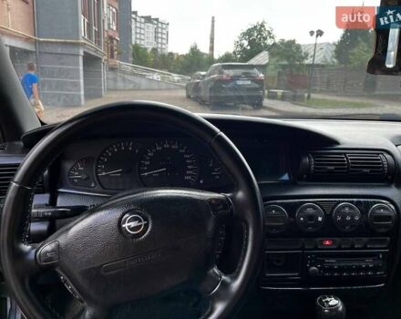 Сірий Опель Омега, об'ємом двигуна 2 л та пробігом 381 тис. км за 2600 $, фото 13 на Automoto.ua