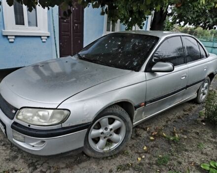 Серый Опель Омега, объемом двигателя 2 л и пробегом 370 тыс. км за 1200 $, фото 2 на Automoto.ua