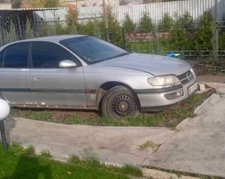 Серый Опель Омега, объемом двигателя 2 л и пробегом 400 тыс. км за 596 $, фото 7 на Automoto.ua