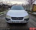 Сірий Опель Омега, об'ємом двигуна 2 л та пробігом 283 тис. км за 2999 $, фото 1 на Automoto.ua