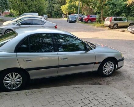 Сірий Опель Омега, об'ємом двигуна 1.98 л та пробігом 400 тис. км за 2000 $, фото 4 на Automoto.ua