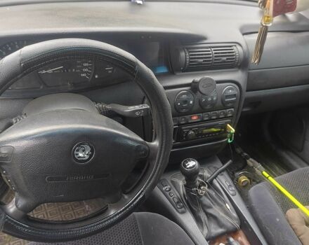 Сірий Опель Омега, об'ємом двигуна 2 л та пробігом 243 тис. км за 2500 $, фото 6 на Automoto.ua