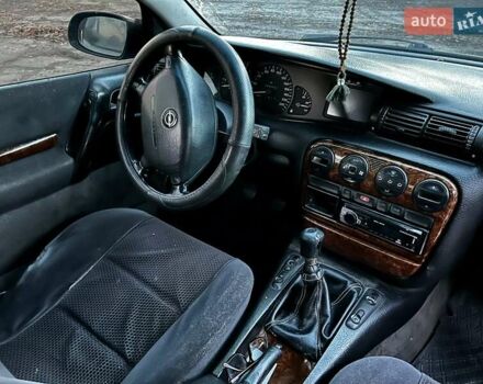 Сірий Опель Омега, об'ємом двигуна 2 л та пробігом 350 тис. км за 1750 $, фото 6 на Automoto.ua