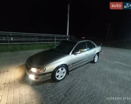 Серый Опель Омега, объемом двигателя 2 л и пробегом 370 тыс. км за 2100 $, фото 3 на Automoto.ua