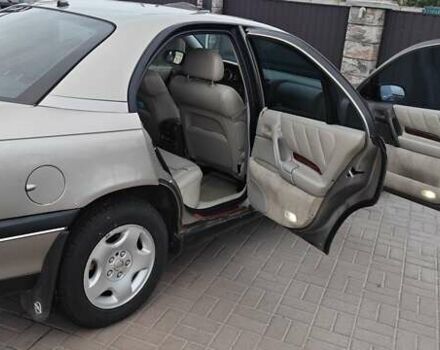 Серый Опель Омега, объемом двигателя 2.5 л и пробегом 380 тыс. км за 2700 $, фото 6 на Automoto.ua