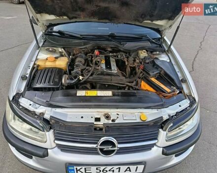 Серый Опель Омега, объемом двигателя 1.99 л и пробегом 300 тыс. км за 2650 $, фото 4 на Automoto.ua