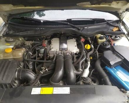 Сірий Опель Омега, об'ємом двигуна 2.5 л та пробігом 306 тис. км за 3500 $, фото 7 на Automoto.ua