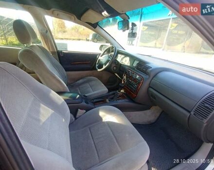 Серый Опель Омега, объемом двигателя 2 л и пробегом 370 тыс. км за 2100 $, фото 2 на Automoto.ua