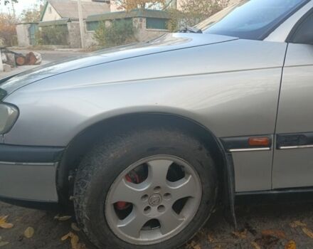 Серый Опель Омега, объемом двигателя 2 л и пробегом 400 тыс. км за 3000 $, фото 7 на Automoto.ua