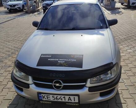 Серый Опель Омега, объемом двигателя 2 л и пробегом 445 тыс. км за 2300 $, фото 8 на Automoto.ua