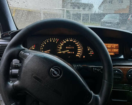 Серый Опель Омега, объемом двигателя 2.5 л и пробегом 204 тыс. км за 2600 $, фото 5 на Automoto.ua