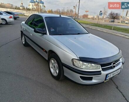 Серый Опель Омега, объемом двигателя 1.99 л и пробегом 300 тыс. км за 2650 $, фото 17 на Automoto.ua