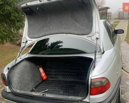 Сірий Опель Омега, об'ємом двигуна 2 л та пробігом 341 тис. км за 2300 $, фото 1 на Automoto.ua