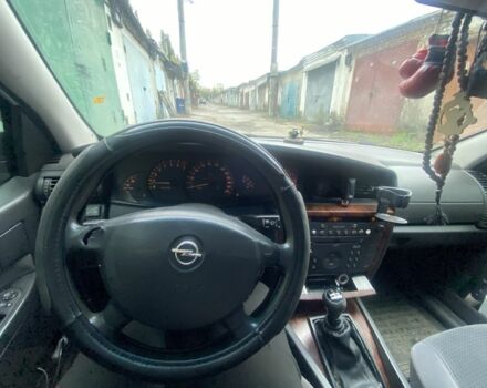 Серый Опель Омега, объемом двигателя 2.2 л и пробегом 350 тыс. км за 2700 $, фото 7 на Automoto.ua