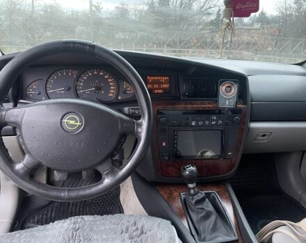 Серый Опель Омега, объемом двигателя 2.2 л и пробегом 100 тыс. км за 2900 $, фото 4 на Automoto.ua