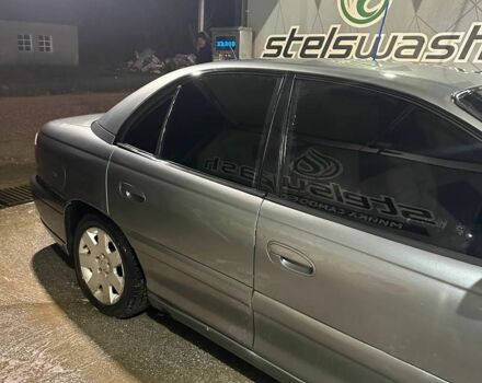 Серый Опель Омега, объемом двигателя 2.2 л и пробегом 379 тыс. км за 2200 $, фото 3 на Automoto.ua