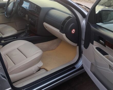 Серый Опель Омега, объемом двигателя 2.2 л и пробегом 250 тыс. км за 4700 $, фото 4 на Automoto.ua