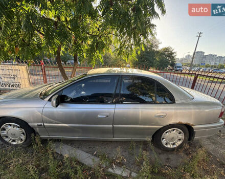 Серый Опель Омега, объемом двигателя 2.6 л и пробегом 280 тыс. км за 2700 $, фото 2 на Automoto.ua