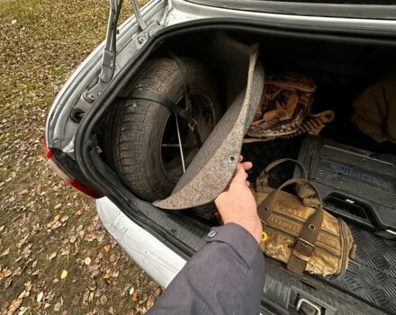 Серый Опель Омега, объемом двигателя 2.5 л и пробегом 225 тыс. км за 2158 $, фото 6 на Automoto.ua