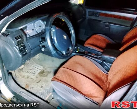 Сірий Опель Омега, об'ємом двигуна 2.2 л та пробігом 384 тис. км за 2000 $, фото 2 на Automoto.ua