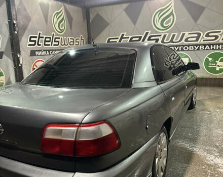 Сірий Опель Омега, об'ємом двигуна 2.2 л та пробігом 379 тис. км за 2200 $, фото 9 на Automoto.ua