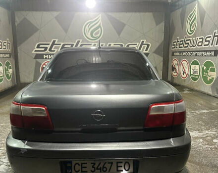 Сірий Опель Омега, об'ємом двигуна 2.2 л та пробігом 379 тис. км за 2200 $, фото 2 на Automoto.ua