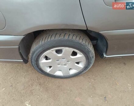 Серый Опель Омега, объемом двигателя 2.2 л и пробегом 379 тыс. км за 2800 $, фото 23 на Automoto.ua