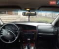Сірий Опель Омега, об'ємом двигуна 2.5 л та пробігом 305 тис. км за 2600 $, фото 1 на Automoto.ua
