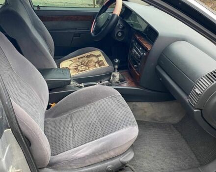 Серый Опель Омега, объемом двигателя 2.2 л и пробегом 111 тыс. км за 2600 $, фото 9 на Automoto.ua