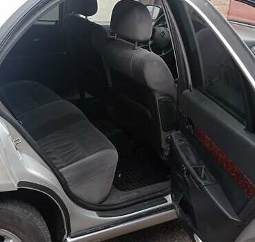 Сірий Опель Омега, об'ємом двигуна 2.5 л та пробігом 187 тис. км за 3300 $, фото 5 на Automoto.ua