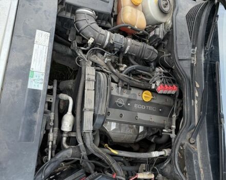 Сірий Опель Омега, об'ємом двигуна 2 л та пробігом 300 тис. км за 4699 $, фото 8 на Automoto.ua