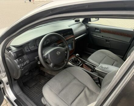 Сірий Опель Омега, об'ємом двигуна 2.5 л та пробігом 192 тис. км за 2800 $, фото 3 на Automoto.ua