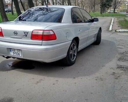 Серый Опель Омега, объемом двигателя 2.2 л и пробегом 250 тыс. км за 4200 $, фото 5 на Automoto.ua