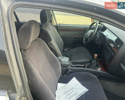 Сірий Опель Омега, об'ємом двигуна 2.2 л та пробігом 430 тис. км за 2700 $, фото 5 на Automoto.ua