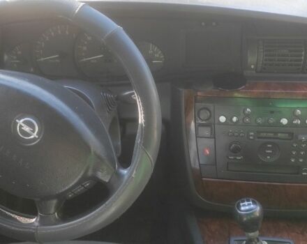 Серый Опель Омега, объемом двигателя 2.2 л и пробегом 356 тыс. км за 3500 $, фото 4 на Automoto.ua