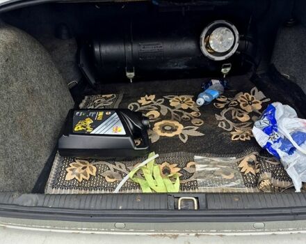 Серый Опель Омега, объемом двигателя 3.2 л и пробегом 444 тыс. км за 2500 $, фото 2 на Automoto.ua