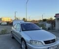 Сірий Опель Омега, об'ємом двигуна 2.2 л та пробігом 318 тис. км за 2700 $, фото 2 на Automoto.ua