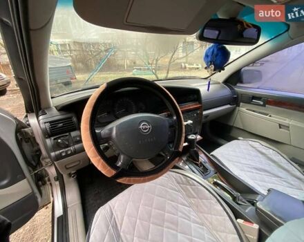Серый Опель Омега, объемом двигателя 3.18 л и пробегом 380 тыс. км за 4500 $, фото 5 на Automoto.ua