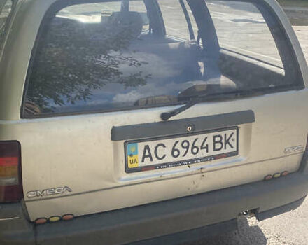 Серый Опель Омега, объемом двигателя 1.8 л и пробегом 300 тыс. км за 1200 $, фото 2 на Automoto.ua