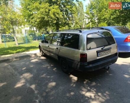 Серый Опель Омега, объемом двигателя 2 л и пробегом 300 тыс. км за 1500 $, фото 4 на Automoto.ua