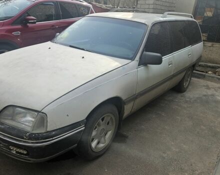 Серый Опель Омега, объемом двигателя 2 л и пробегом 268 тыс. км за 1426 $, фото 3 на Automoto.ua