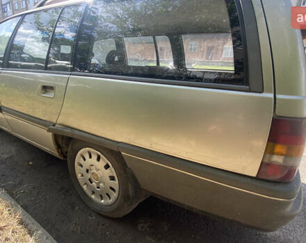 Серый Опель Омега, объемом двигателя 1.8 л и пробегом 300 тыс. км за 1200 $, фото 3 на Automoto.ua