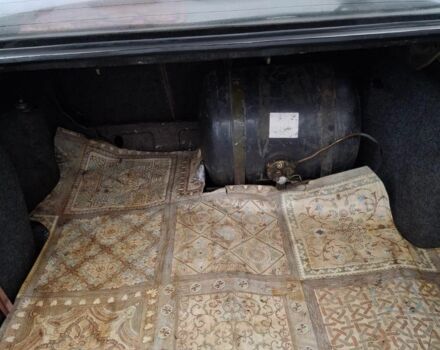 Сірий Опель Омега, об'ємом двигуна 2 л та пробігом 326 тис. км за 1200 $, фото 3 на Automoto.ua