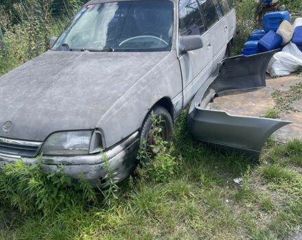 Сірий Опель Омега, об'ємом двигуна 1.8 л та пробігом 472 тис. км за 485 $, фото 1 на Automoto.ua